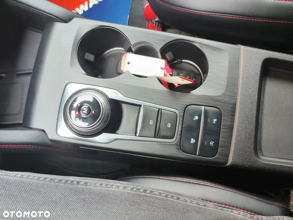 Ford Kuga 2.0 EcoBlue 4x4 ST-LINE X - 18