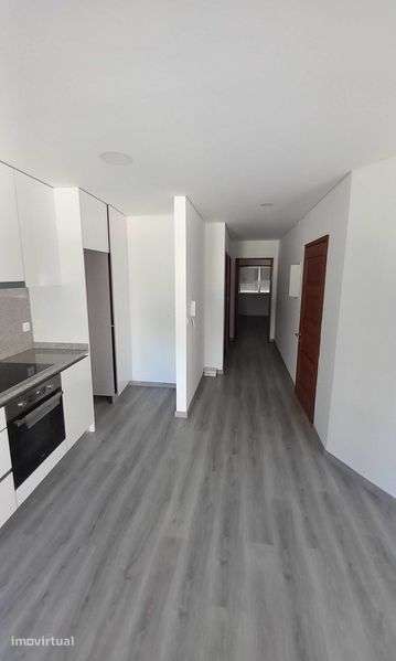 Arrenda-se Apartamento T2 - 1º andar em Espinho - Grande imagem: 3/10