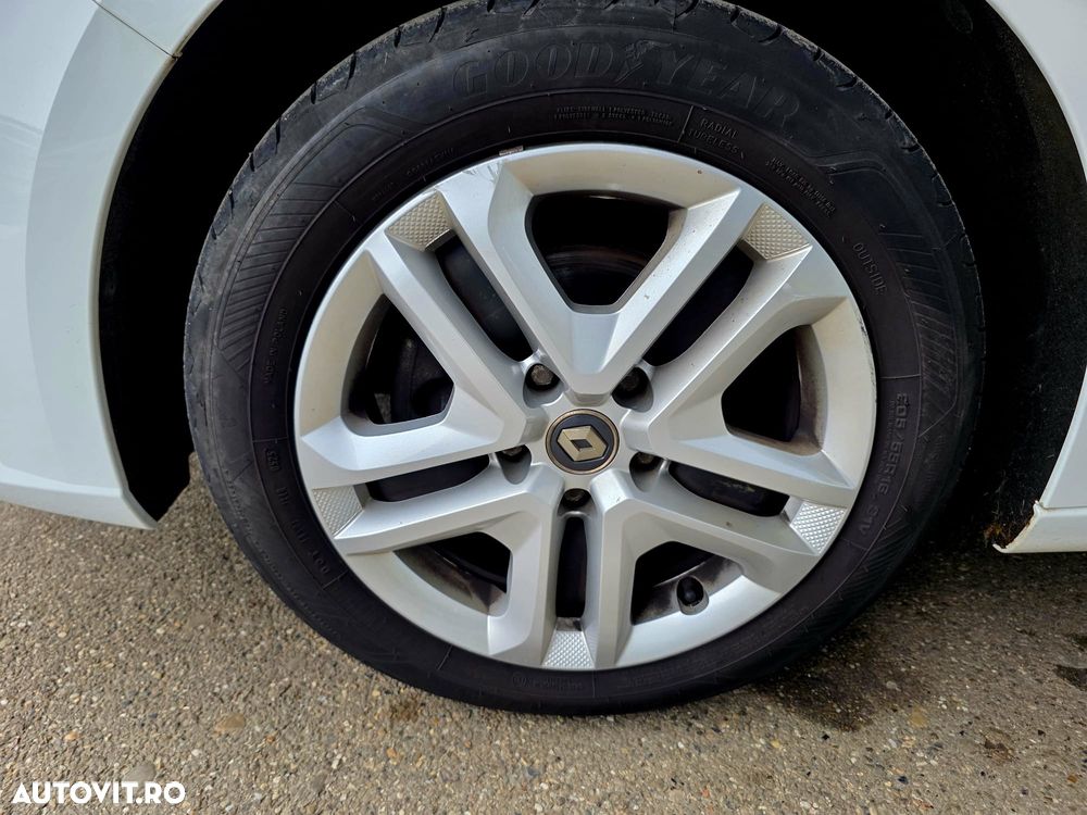 Renault Megane TCe Life - 22