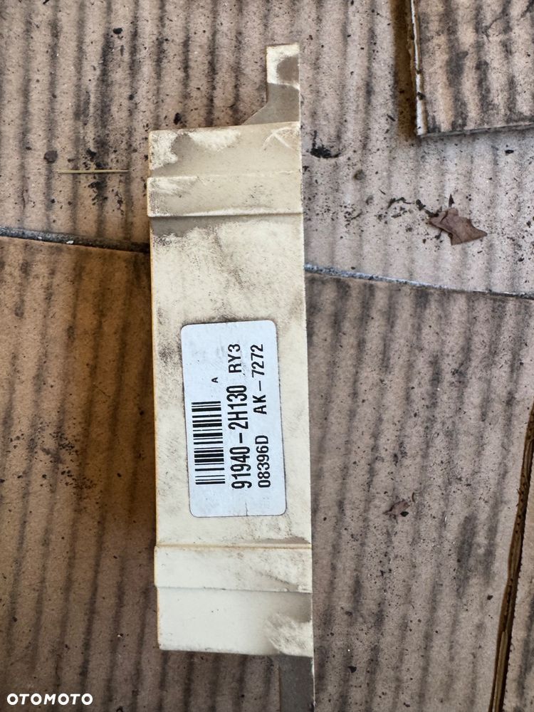 Liczniki hyundai benzyna -94003-2r030 1160113337010 -100zl  Komputer benzyna do benzyny 9030933129c  GFD-844cfs4   39112-2b100 ecu bosch 117.9.8 339  600zl  Wspomaganie elektryczne do hyundaia -1000zl 563002L700 2L56300700 4FDW0808 mpg0002A  31208 2L563-98080 FFDM0808 -100 zł kompletne  Radio  96160-2L200 -200zl  91940-2H130 08396D moduł sterownik zamka  -50zl  91950-2H530  91950-2H530-1008a08008 -100zl  Konsola deska pasy air bag komplet deska rozdzielcza sensor poduszki   -600zl  Panel klimatyzacji -200zl  Skrzynka bezpieczników -100zl  Szybka wysyłka paragon faktura Filtr powietrza do benzyny obudowa filtra powietrza dolot wąż Kolumna kierownicza - 9