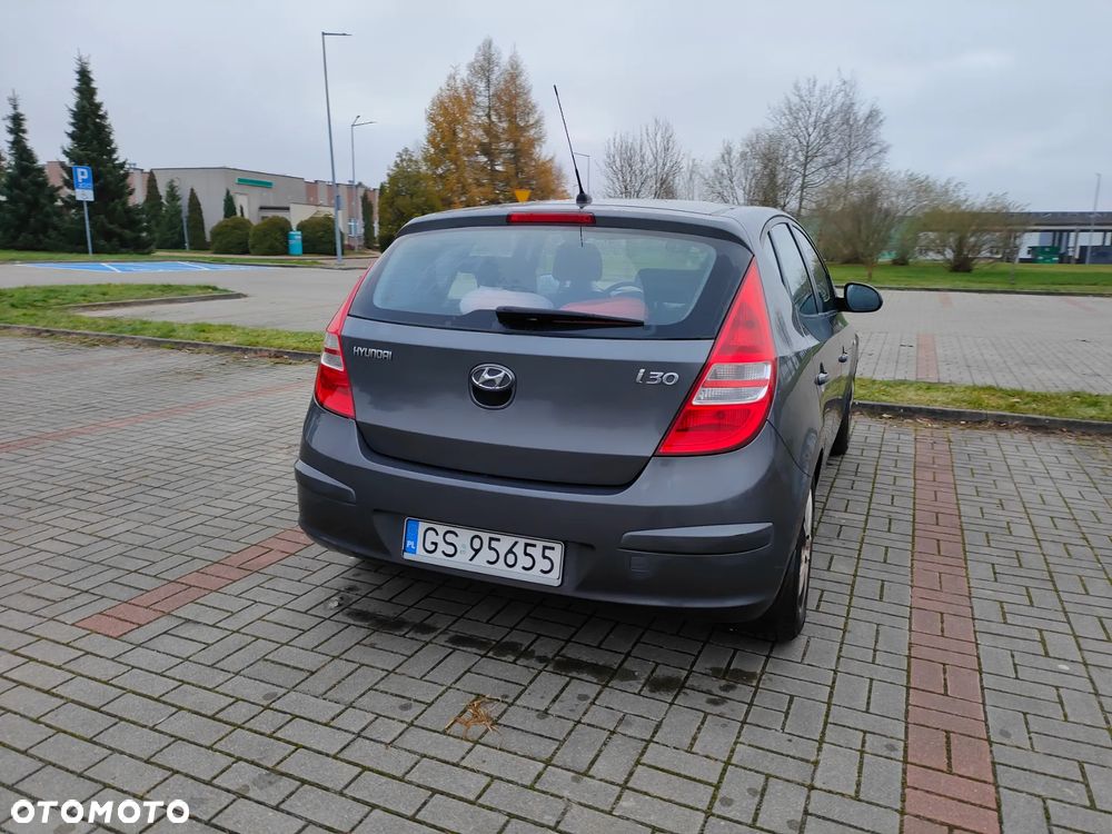 Hyundai i30 1.4 Classic - 7