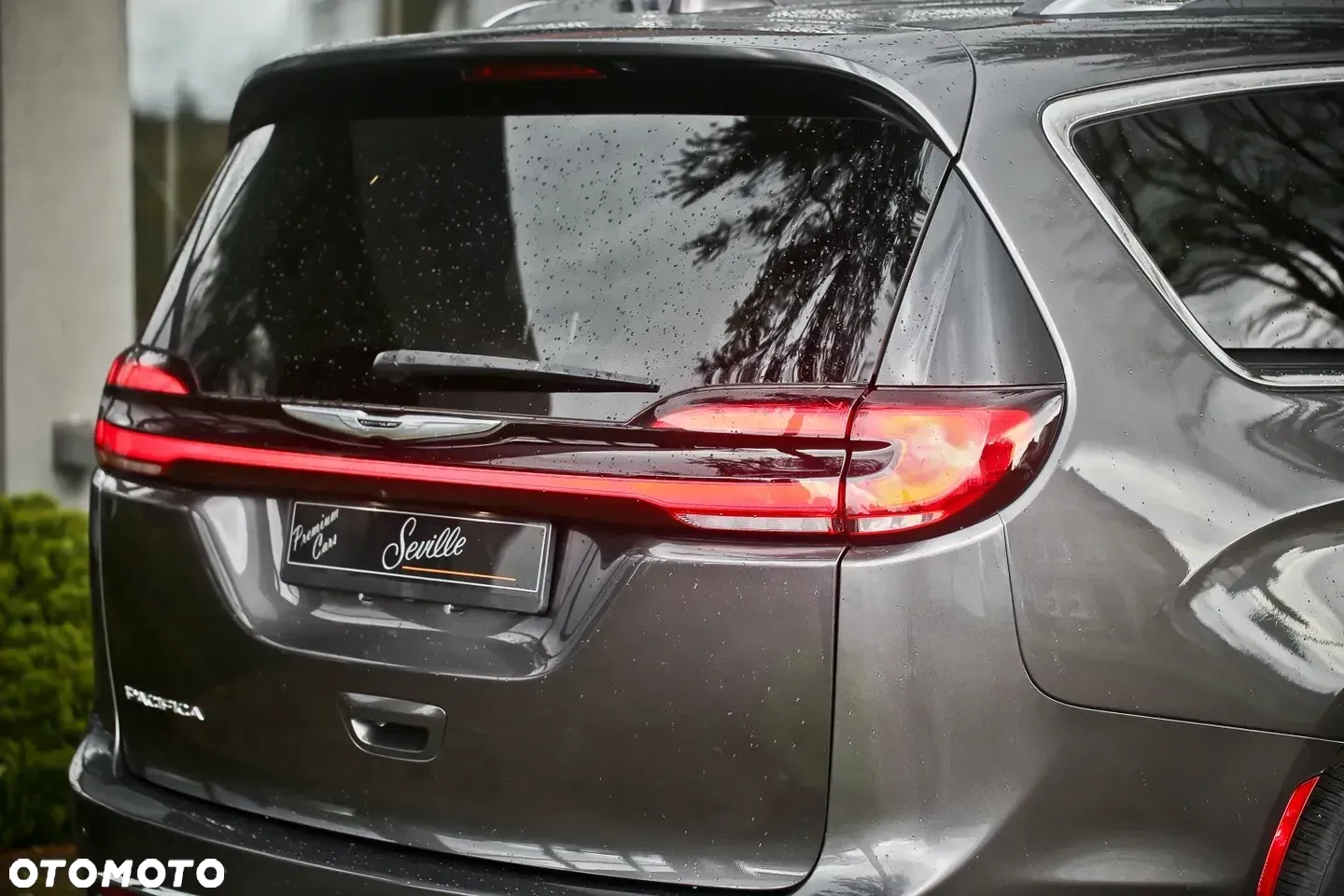 Chrysler Pacifica - 9