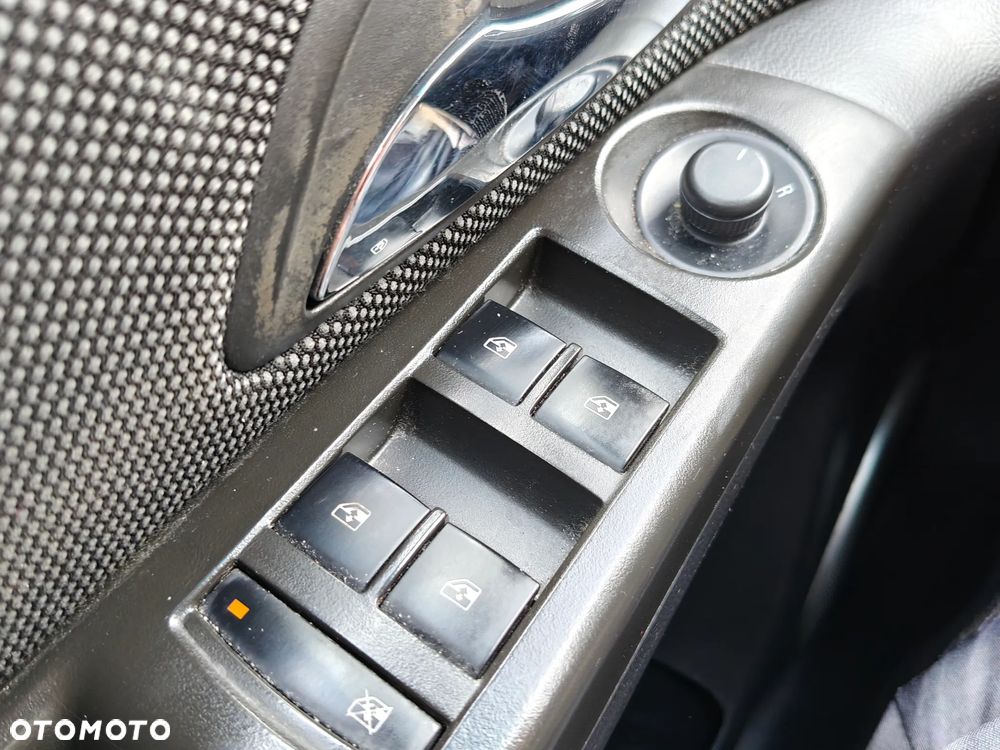 Chevrolet Cruze 1.6 LT - 21