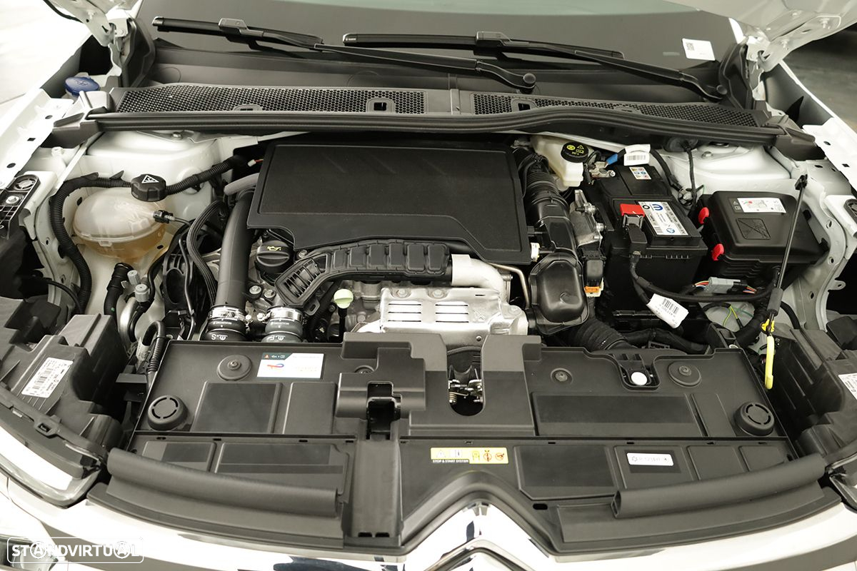 Citroën C4 X 1.2 PureTech Plus EAT8 - 24