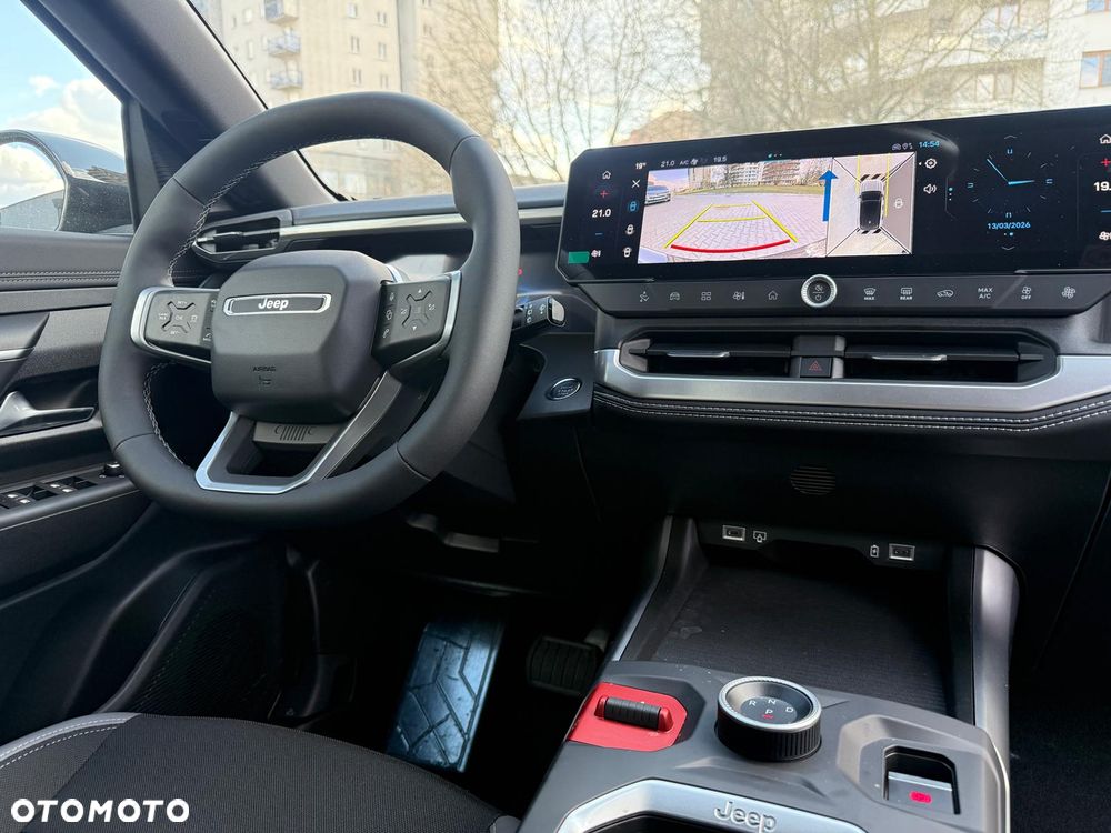 Jeep Compass 73.7kWh Altitude FWD - 9