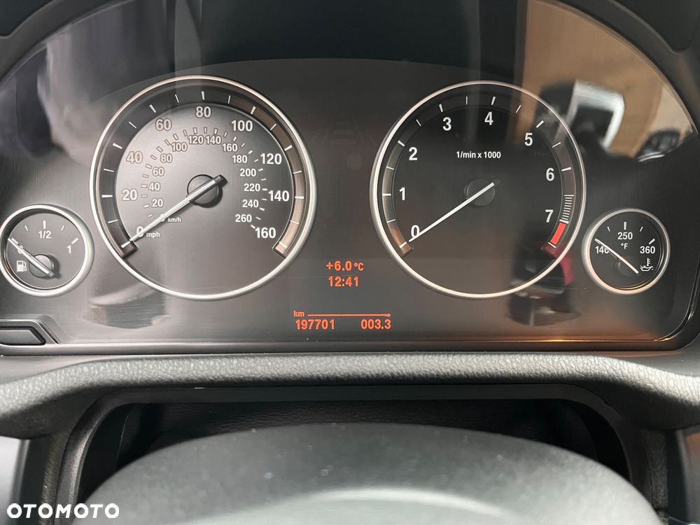 BMW X3 xDrive28i - 11