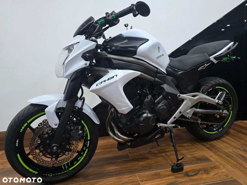 Kawasaki ER - 32
