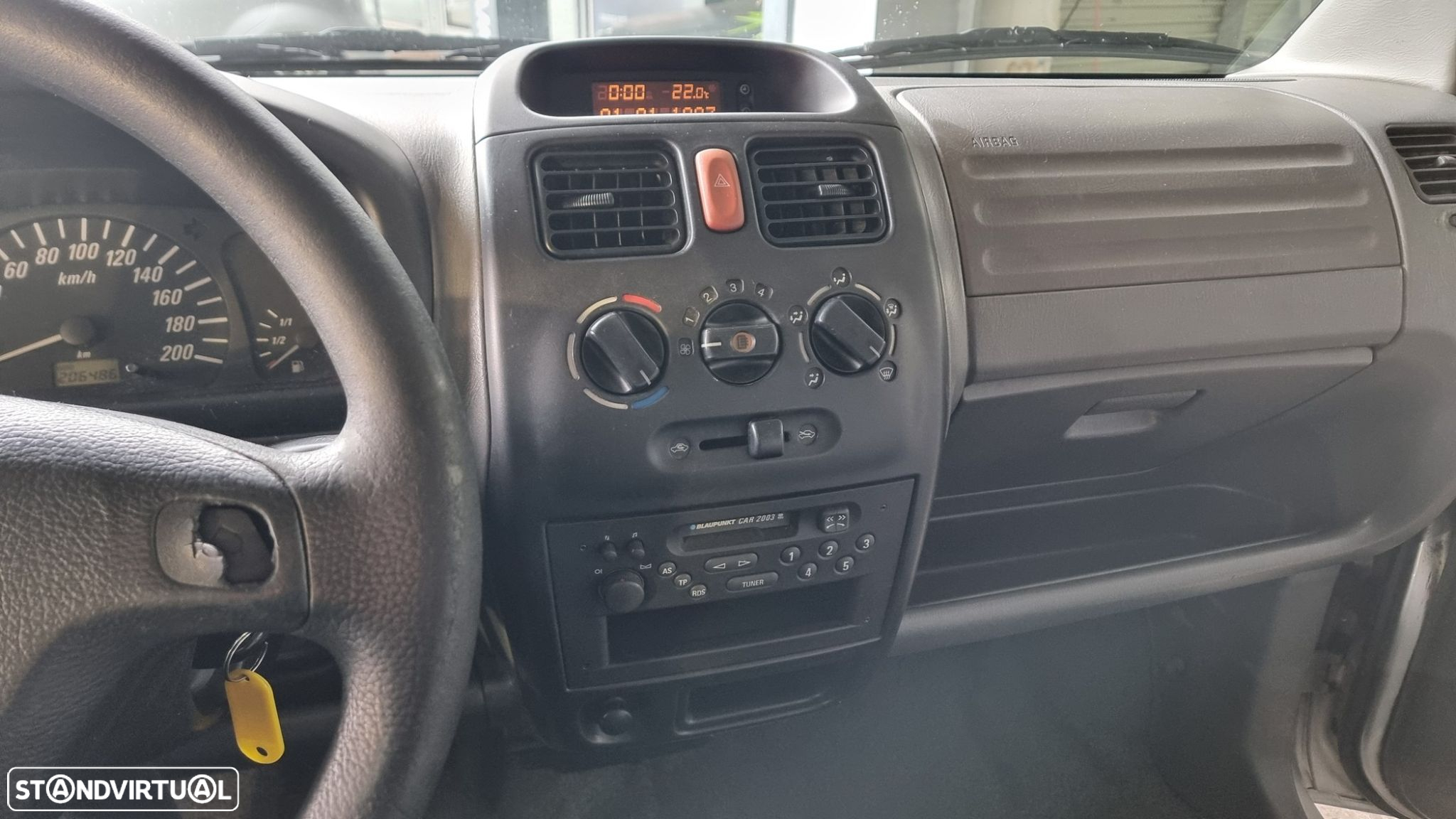 Opel Agila 1.0 12V - 14