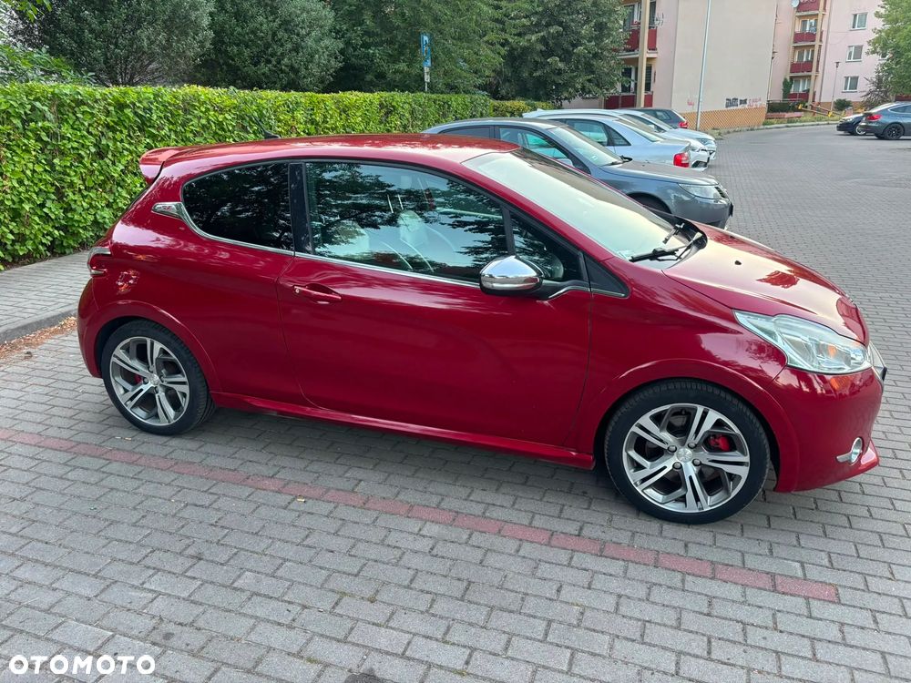 Peugeot 208 1.6 THP GTi - 4