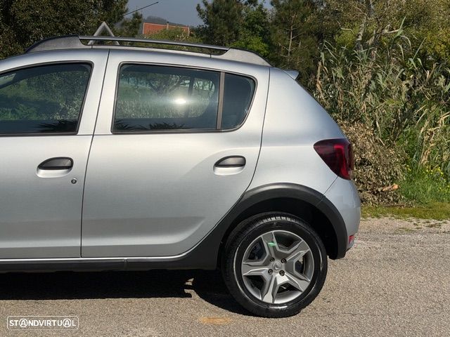 Dacia Sandero 0.9 TCe Stepway - 4
