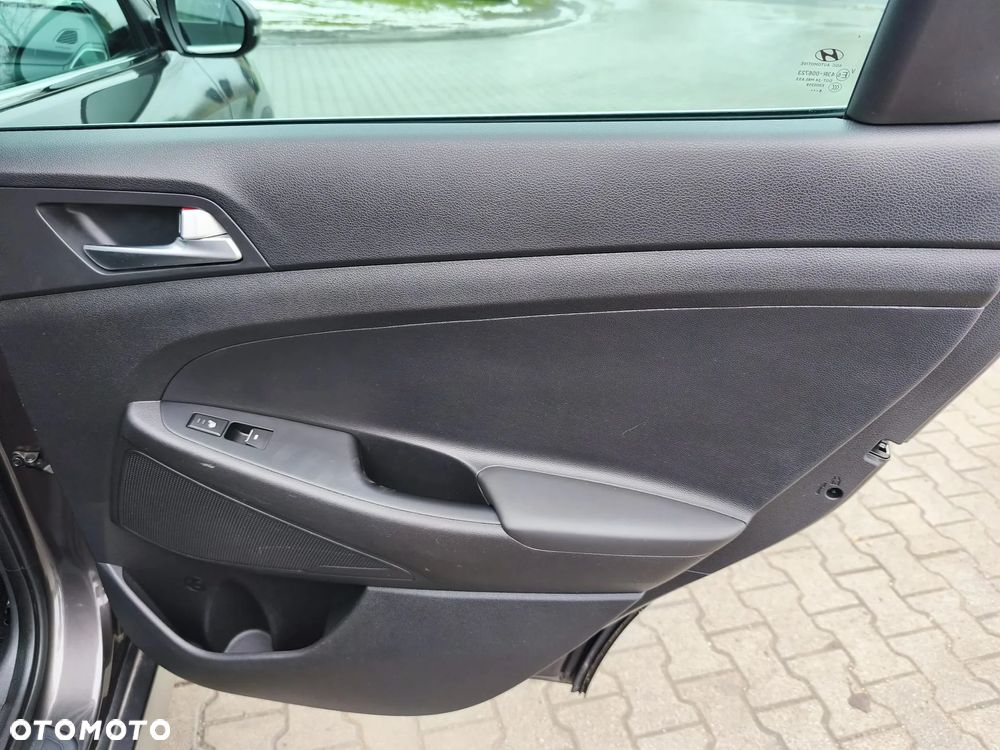 Hyundai Tucson 1.6 GDI BlueDrive Classic 2WD - 25