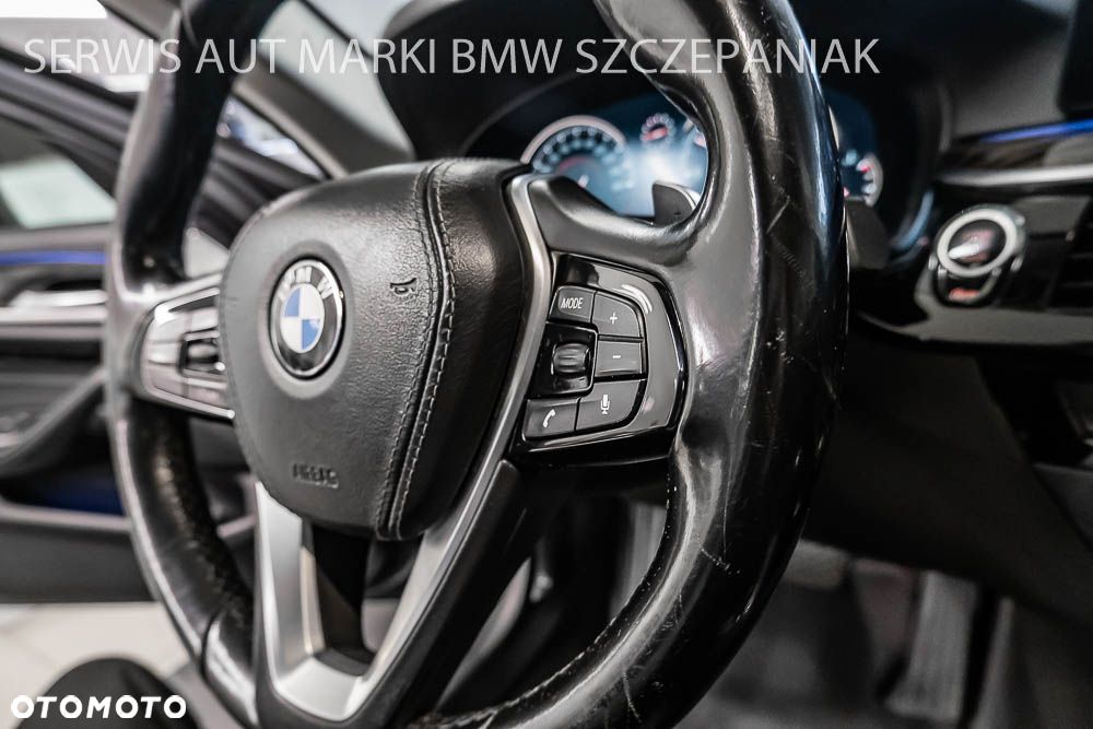 BMW Seria 5 520d xDrive Luxury Line - 15
