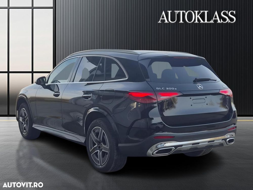 Mercedes-Benz GLC 300 e 4MATIC - 3