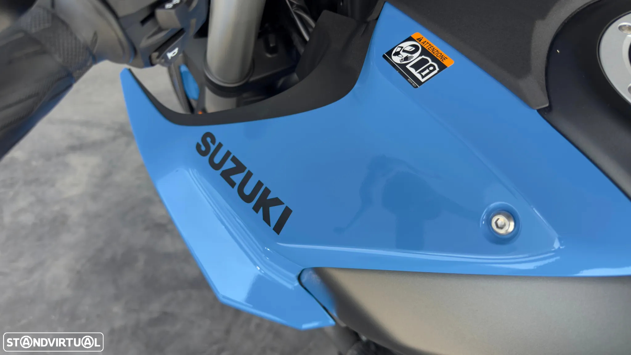 Suzuki GSX 8S - 16