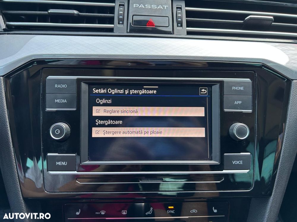 Volkswagen Passat 2.0 TDI DSG Comfortline - 26