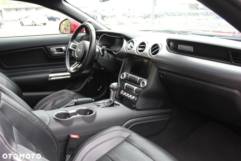 Ford Mustang 5.0 V8 GT - 13