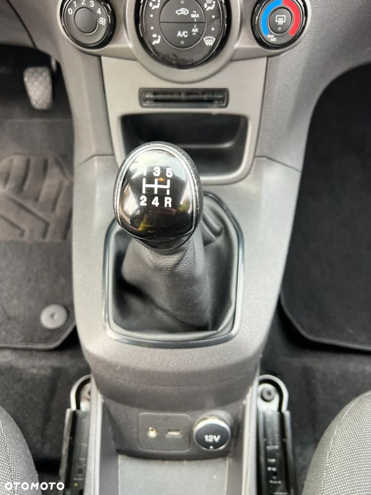 Ford Fiesta 1.25 Ambiente - 17