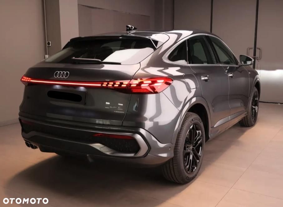 Audi Q5 Sportback - 4