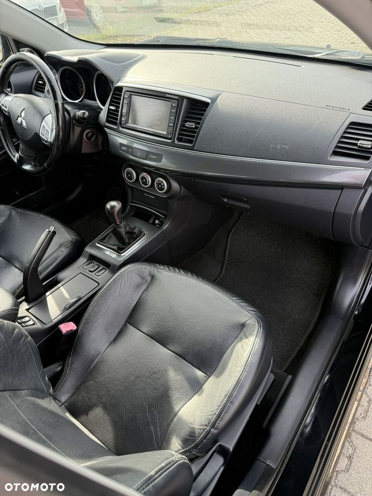Mitsubishi Lancer - 7