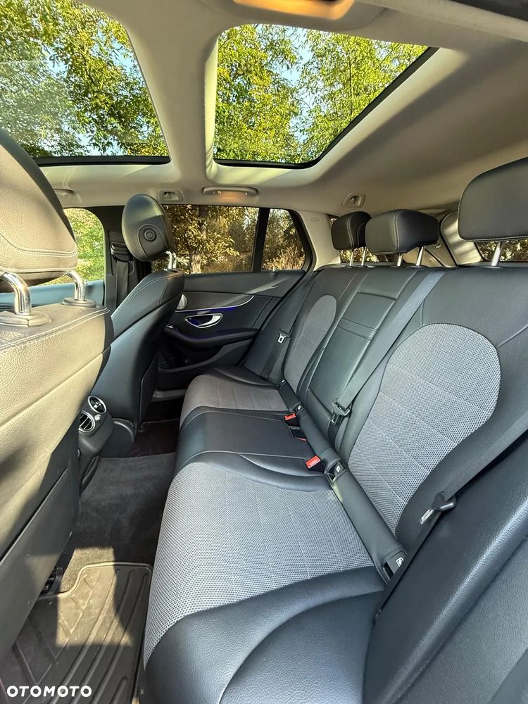 Mercedes-Benz Klasa C 300 d 4MATIC 9G-TRONIC - 10