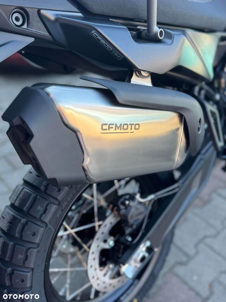 CFMoto MT - 8