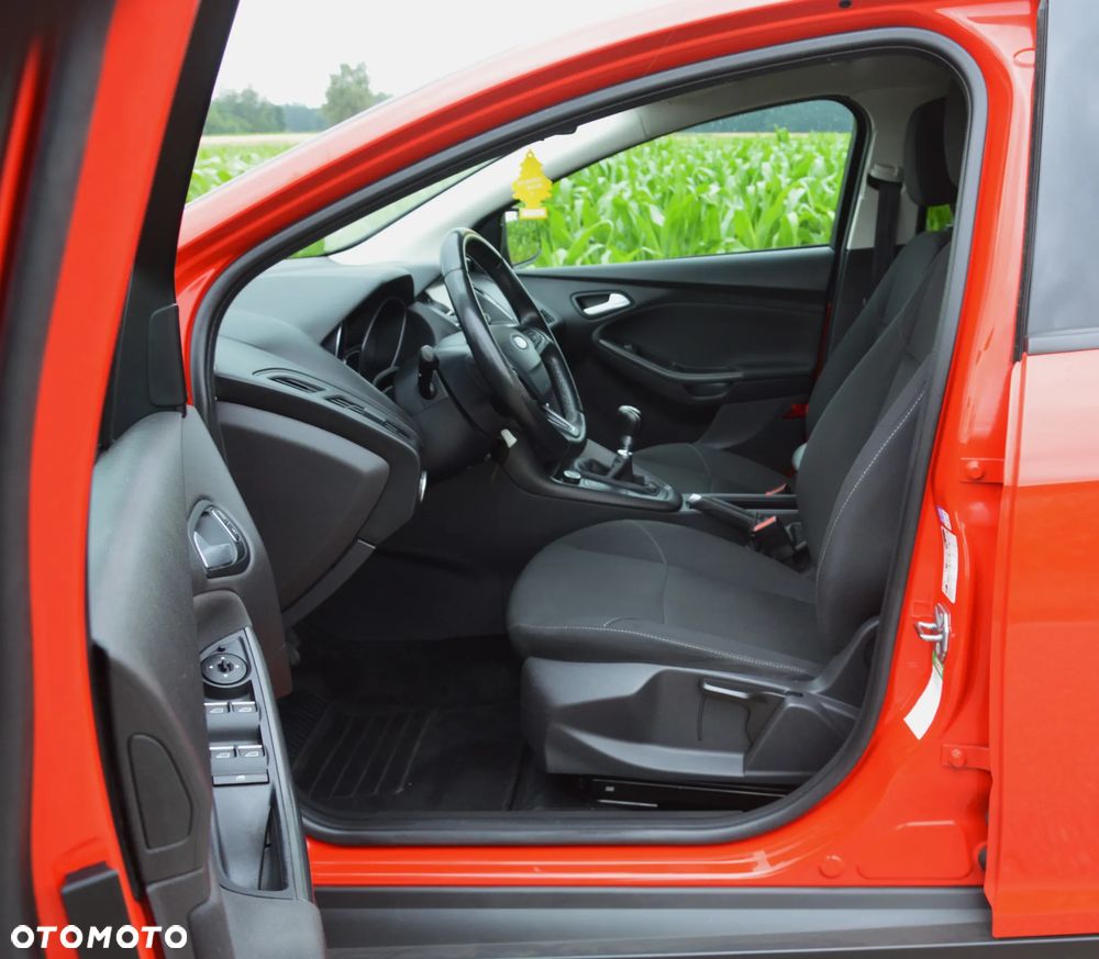 Ford Focus - 17