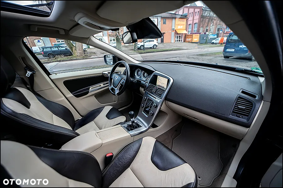 Volvo XC 60 D4 Edition Pro - 18