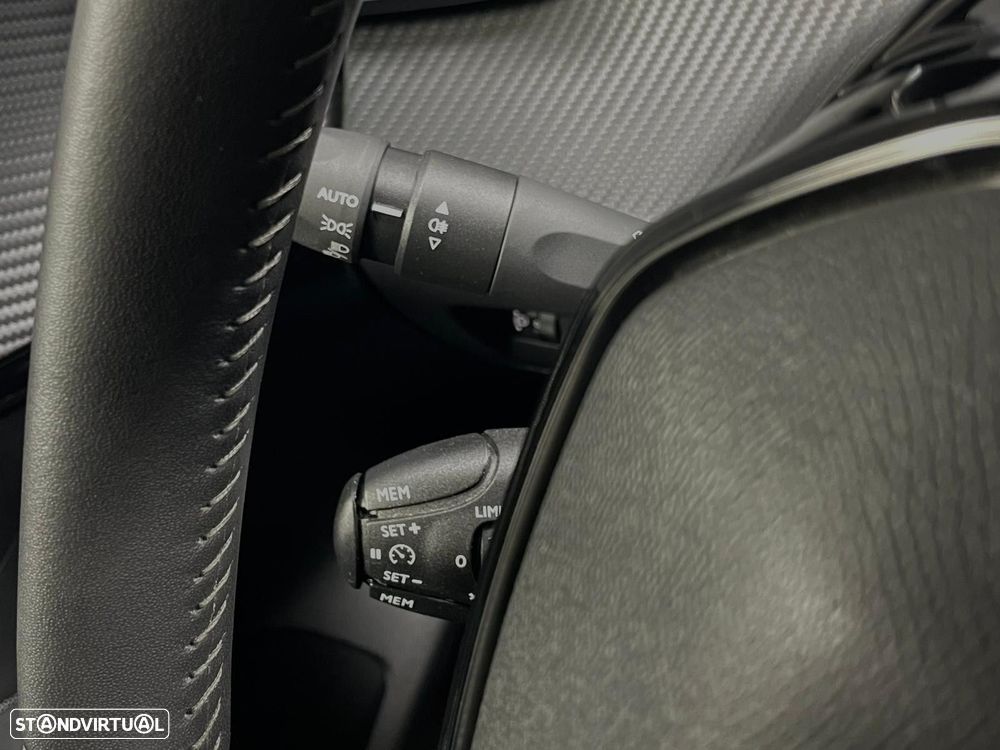 Peugeot e-208 51 kWh Allure - 15