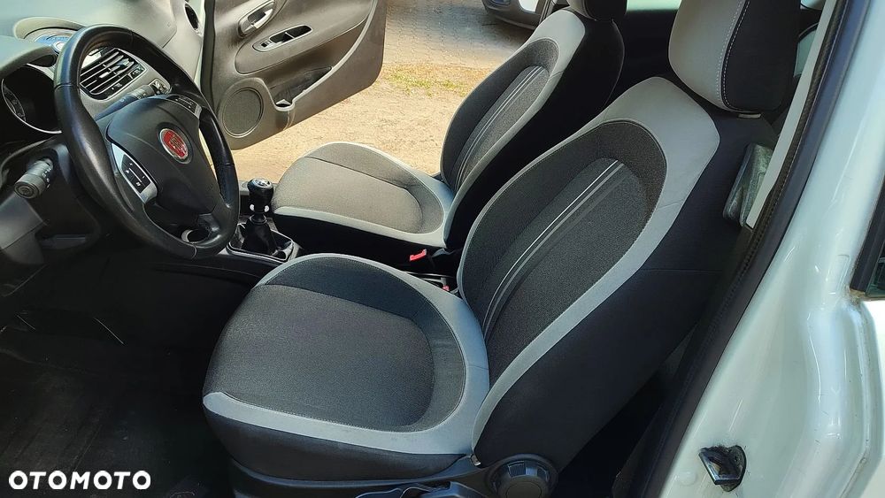 Fiat Punto 1.4 Multiair Lounge S&S - 16