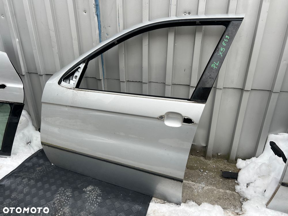 Drzwi przód lewy przednie lewe e53 x5 354 TitanSilber ładne bez rdzy !