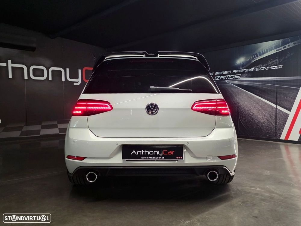 VW Golf 2.0 TSI GTI DSG Performance - 11