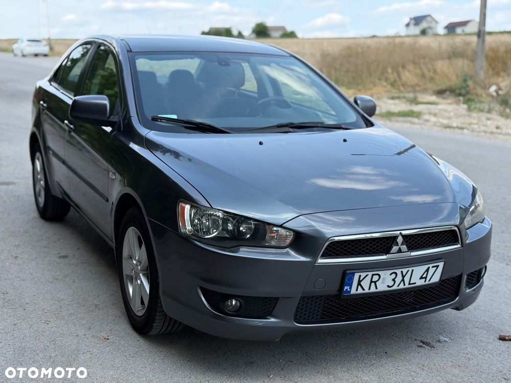 Mitsubishi Lancer - 8