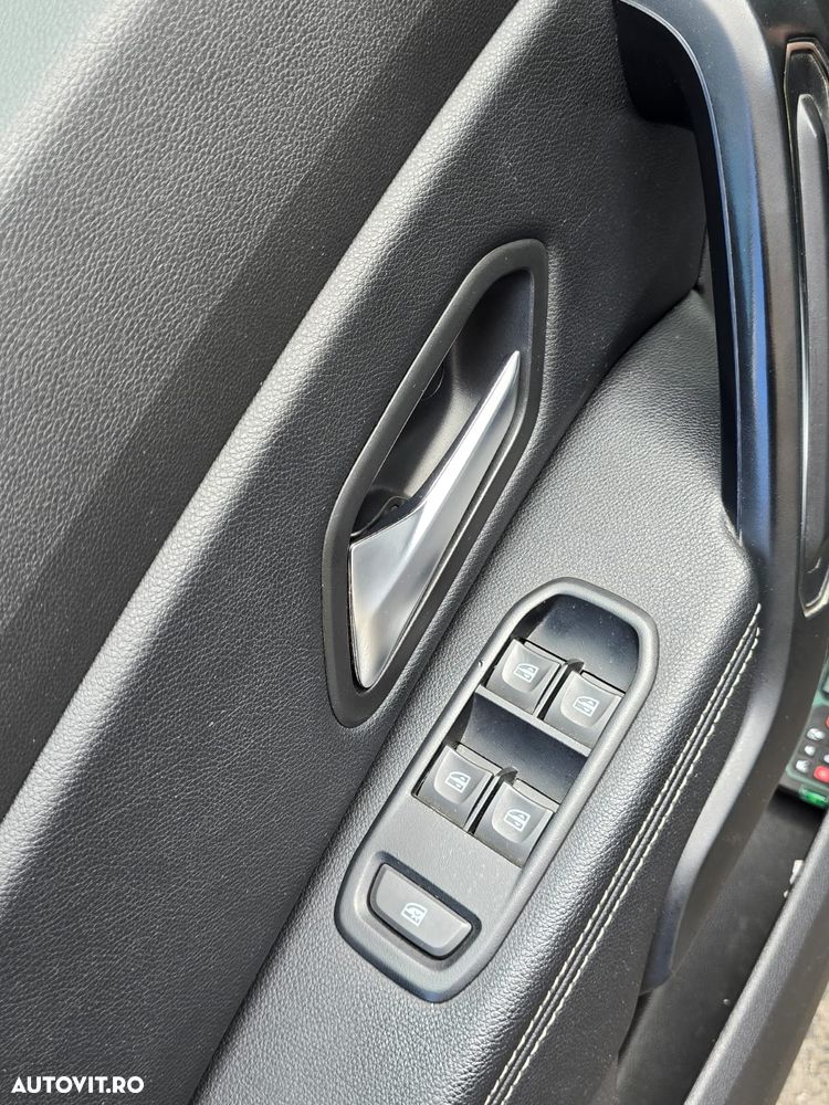 Dacia Duster 1.5 Blue dCi 4WD Prestige - 9