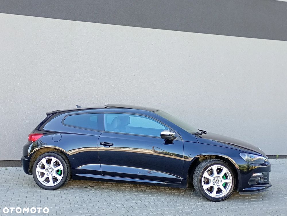 Volkswagen Scirocco 2.0 TDI DSG - 16