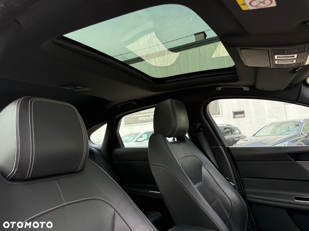 Jaguar XF 30d R-Sport - 15