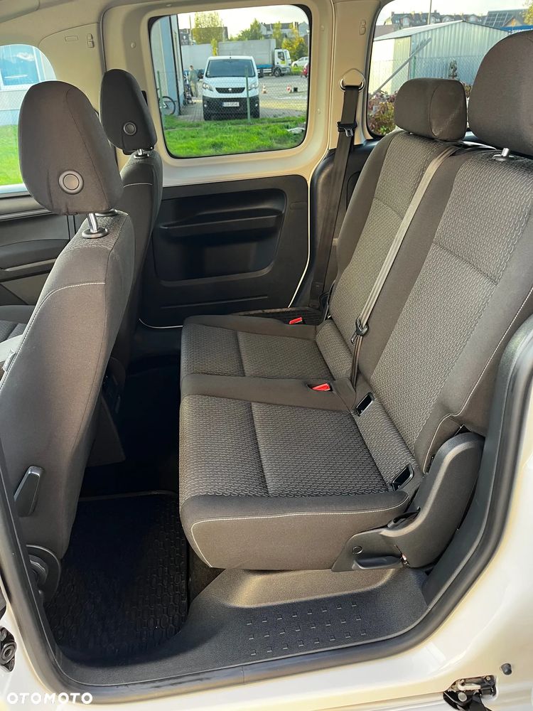Volkswagen Caddy 2.0 TDI Comfortline - 11