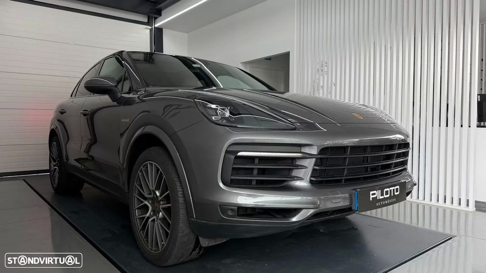 Porsche Cayenne Coupé E-Hybrid - 6