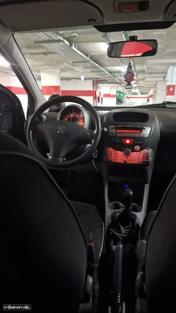 Peugeot 107 1.0 Active - 11