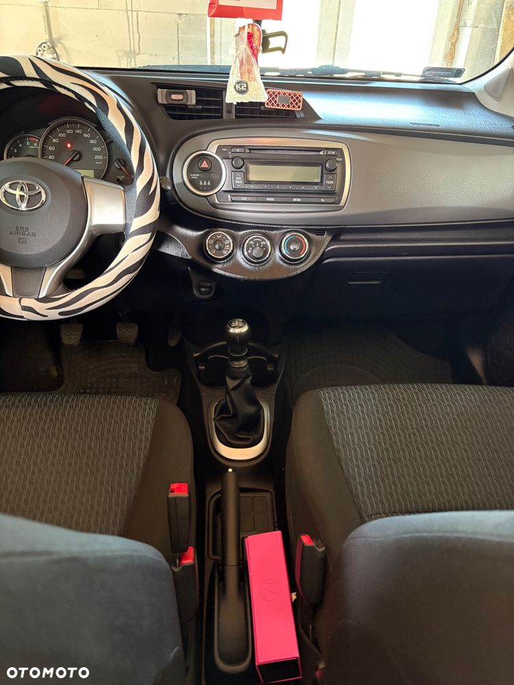 Toyota Yaris 1.4 D-4D Active - 14
