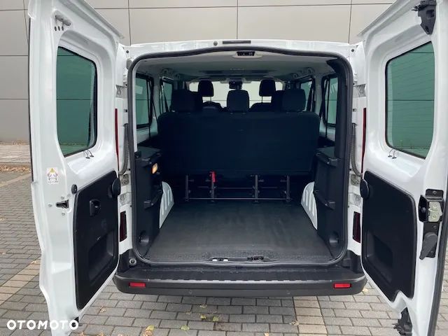 Renault Trafic SpaceClass 2.0 dCi - 8