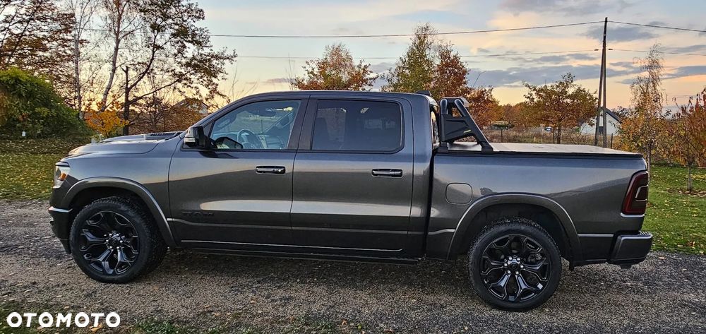 RAM 1500 Crew Cab Shortbed Laramie - 8