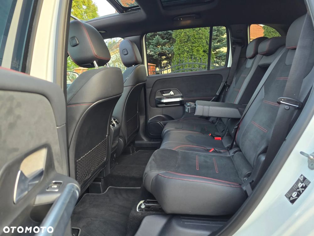 Mercedes-Benz GLB 200 d 4-Matic AMG Line 8G-DCT - 15