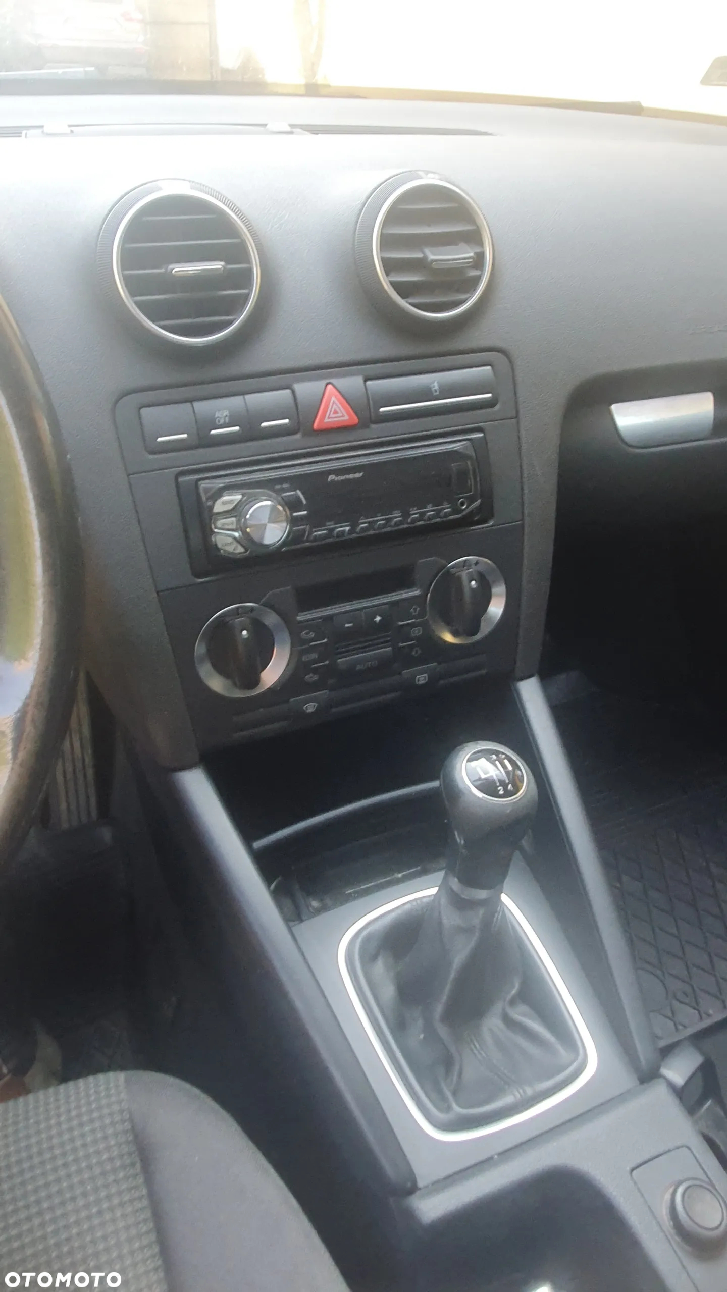 Audi A3 1.6 Attraction - 8