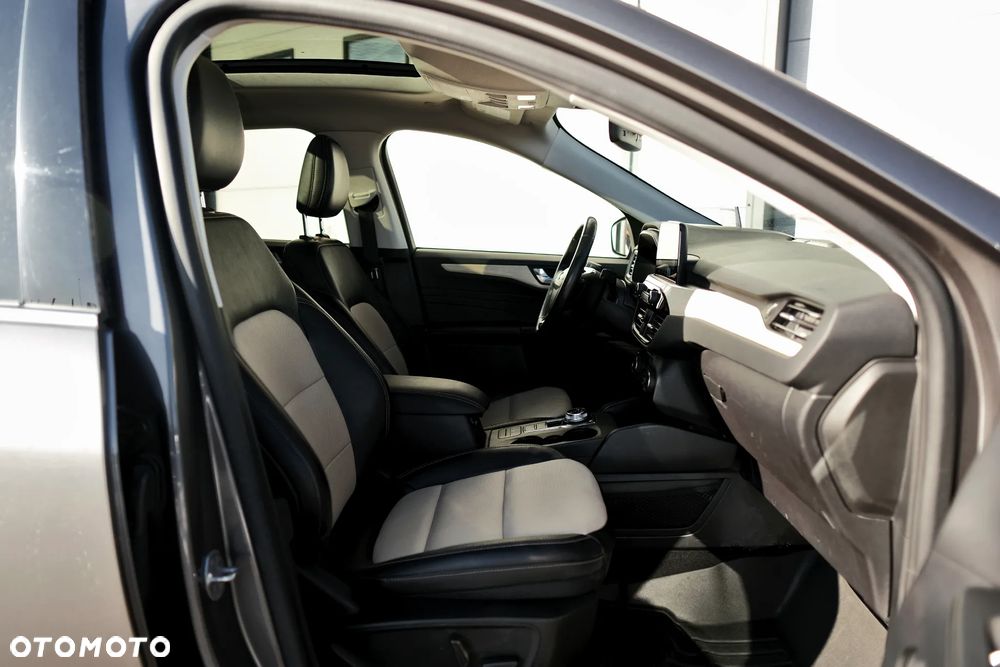 Ford Kuga 2.5 FHEV AWD Titanium - 19