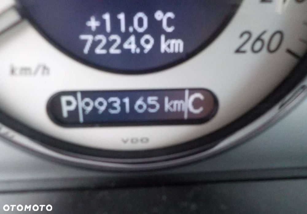 Mercedes-Benz Klasa E - 26