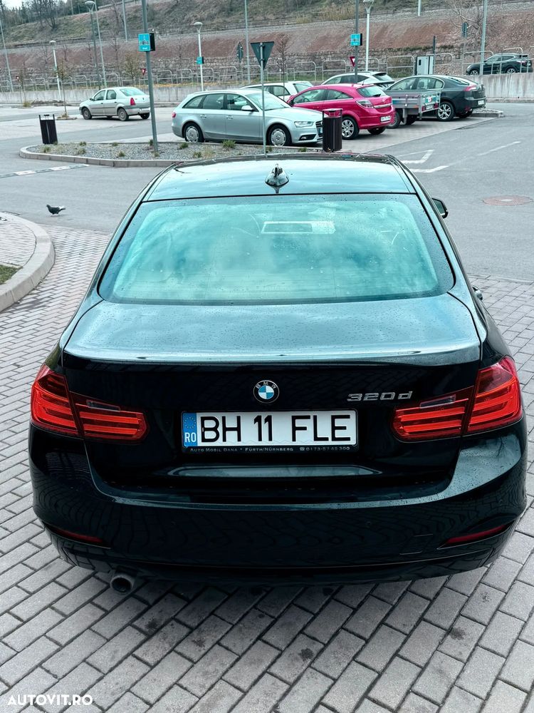 BMW Seria 3 320d EfficientDynamics Edition - 3