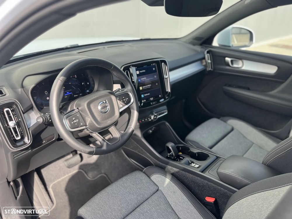 Volvo XC 40 2.0 B3 Core - 15