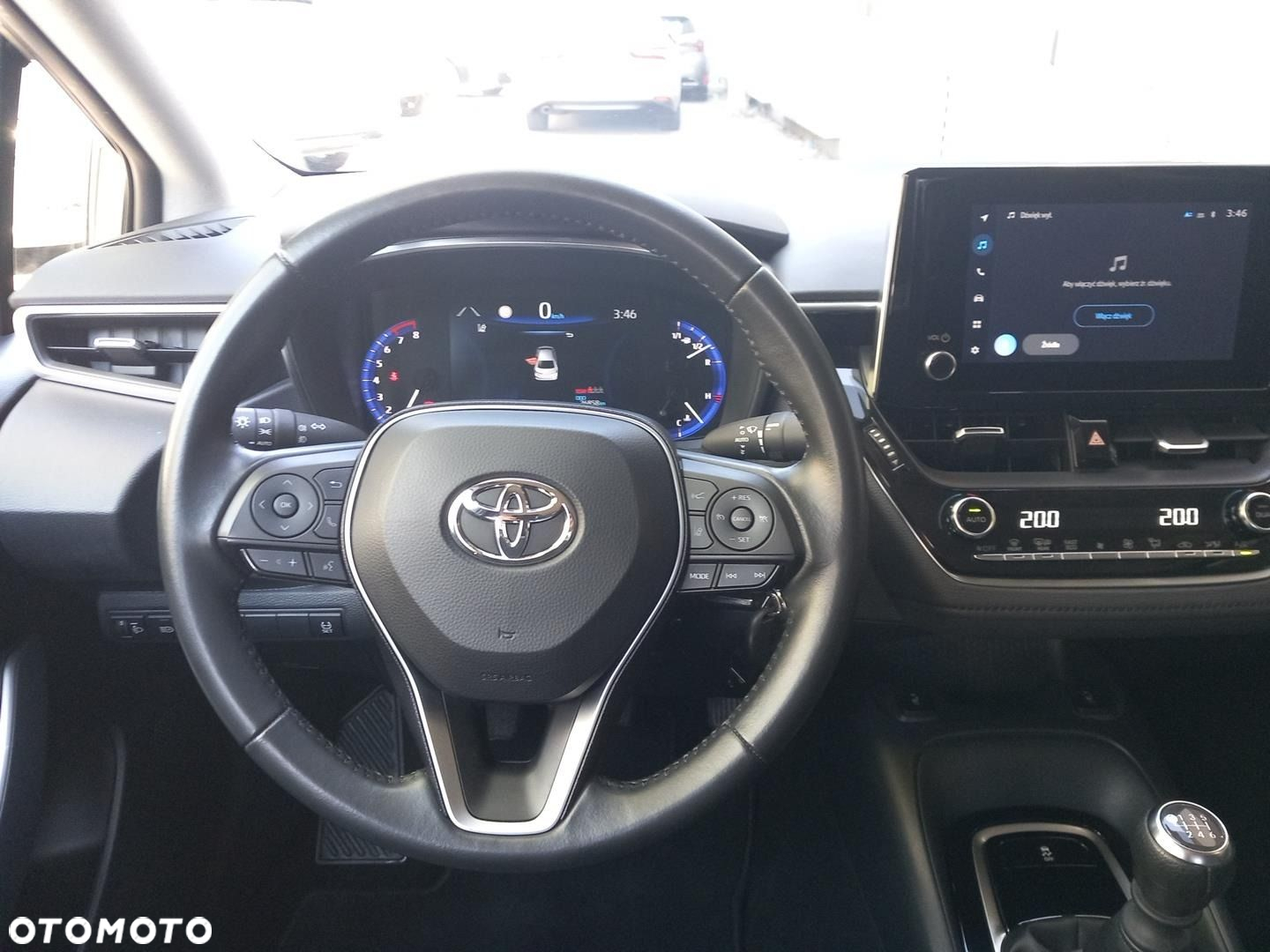 Toyota Corolla - 13