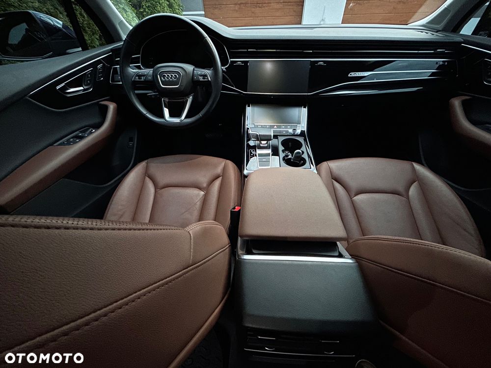 Audi Q7 - 8