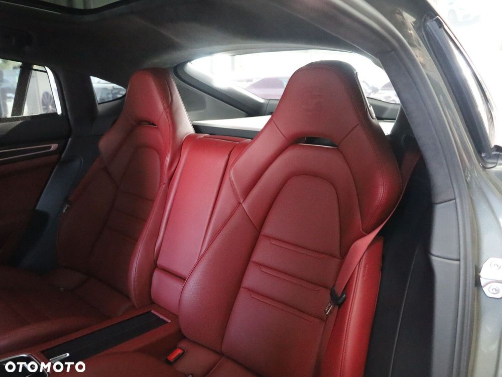 Porsche Panamera - 23